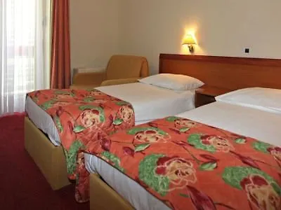 Solaris Holiday Hotel 4*